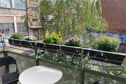3 bedroom flat to rent, Basin Mill Apartments, London, E2