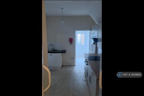 1 bedroom flat to rent, Beresford Road, Southend-On-Sea, SS1