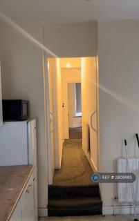 1 bedroom flat to rent, Beresford Road, Southend-On-Sea, SS1
