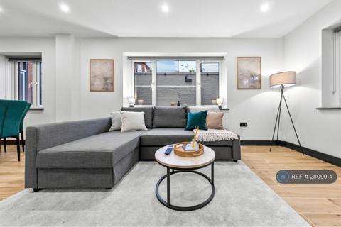 1 bedroom flat to rent, High Road, London, N12