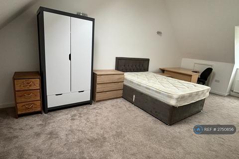 5 bedroom terraced house to rent, Henry Shute Road, Bristol, BS16