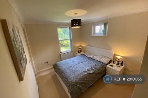 undefined, Castleton Court, Leeds, LS16