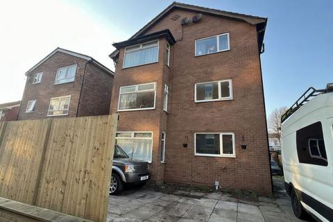 2 bedroom apartment to rent, Vulcan Street, Southport PR9