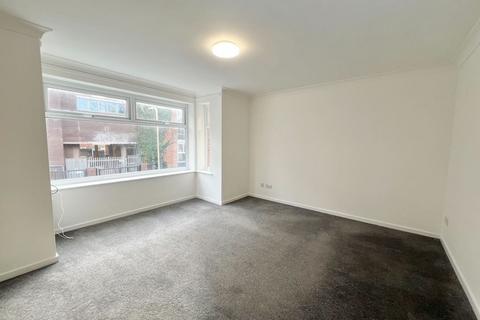 2 bedroom apartment to rent, Vulcan Street, Southport PR9