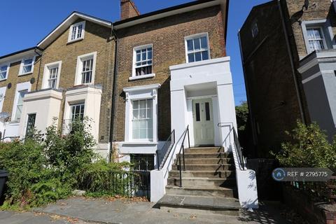 4 bedroom flat to rent, Hawley Road, London, NW1