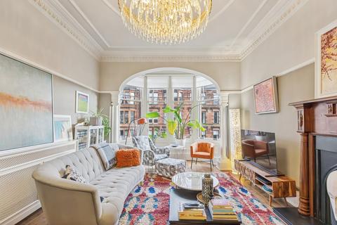 undefined, 2/1, 42 Falkland Street, Hyndland, G12 9QY