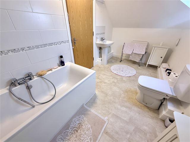 En Suite Bathroom