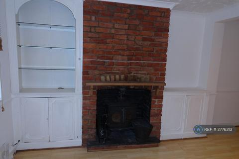 2 bedroom terraced house to rent, Rose Lane, Biggleswade, SG18