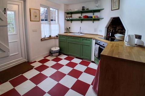 2 bedroom end of terrace house for sale, Church Road, Goudhurst, Kent, TN17 1BH