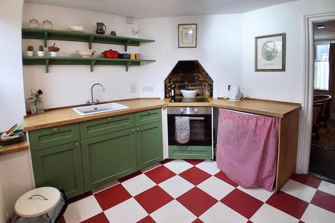 2 bedroom end of terrace house for sale, Church Road, Goudhurst, Kent, TN17 1BH