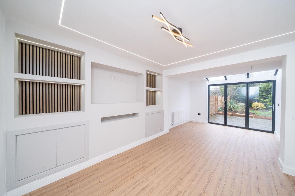 Living/dining area