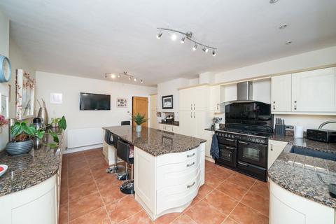 undefined, Western Road, Hagley DY9