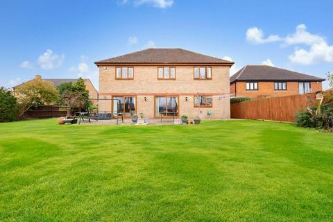 5 bedroom detached house for sale, Maple Way, Pulloxhill, MK45 5EF