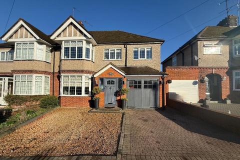 undefined, Elmwood Crescent, Old Bedford Road Area, Luton, Bedfordshire, LU2 7HZ
