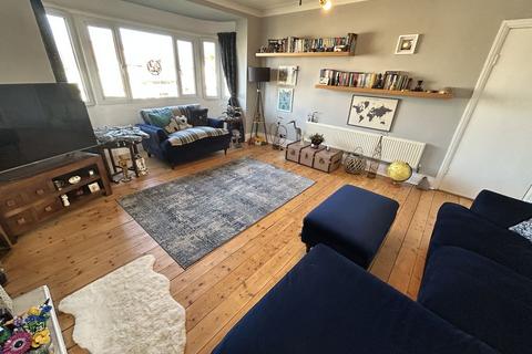 3 bedroom apartment for sale, Abbey Road, Rhos on Sea