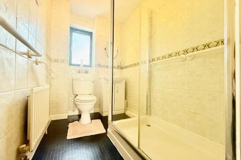 undefined, Highfields Close, Dunstable, Bedfordshire, LU5 4QE