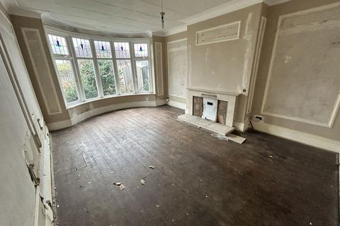 4 bedroom semi-detached house for sale, Yerburgh Avenue, Colwyn Bay