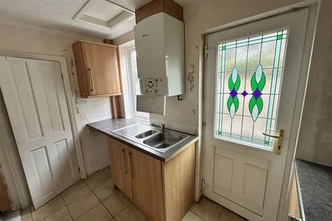 4 bedroom semi-detached house for sale, Yerburgh Avenue, Colwyn Bay