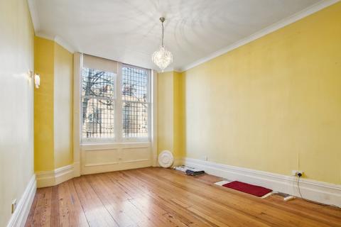 1 bedroom flat for sale, Rosary Gardens, South Kensington, London