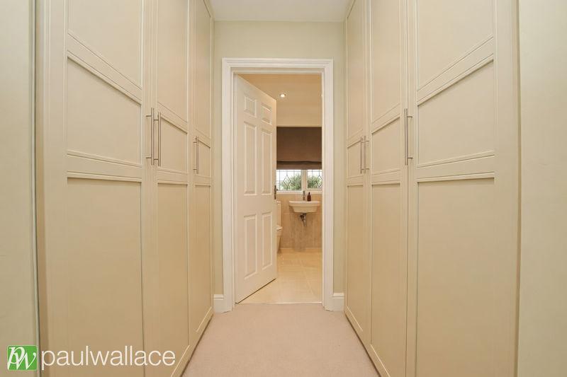 Walk-in Wardrobe