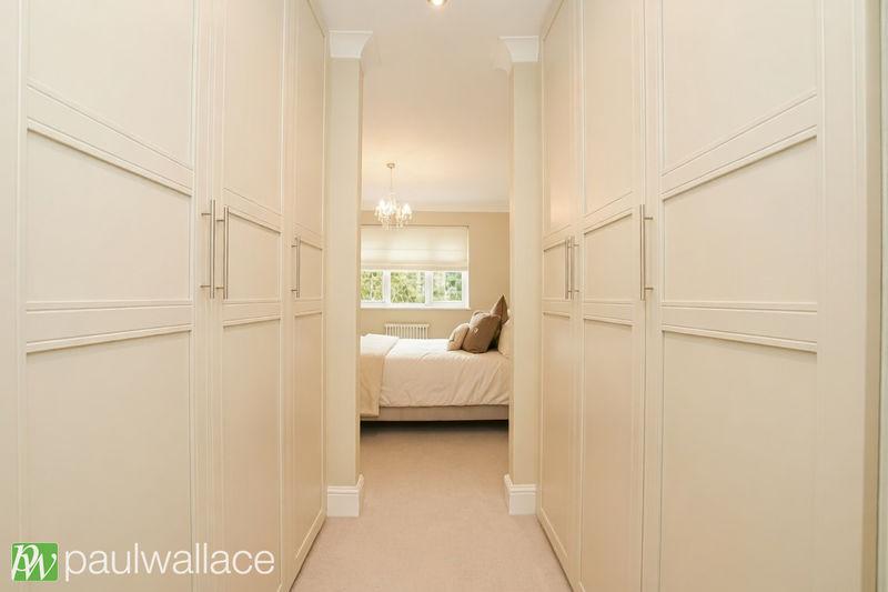 Walk-in Wardrobe