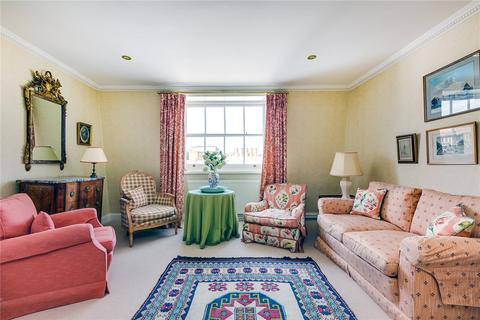 1 bedroom flat for sale, Onslow Square, South Kensington, London