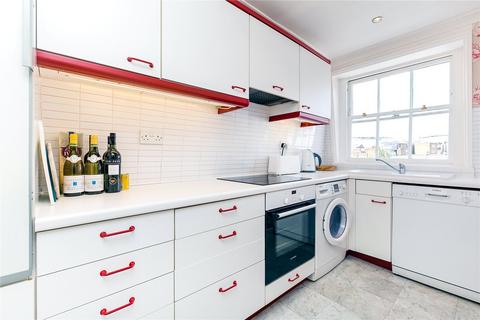 1 bedroom flat for sale, Onslow Square, South Kensington, London