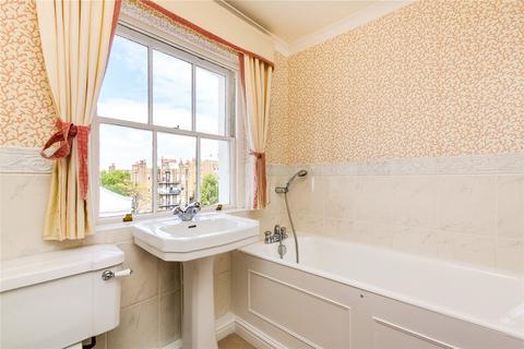 1 bedroom flat for sale, Onslow Square, South Kensington, London
