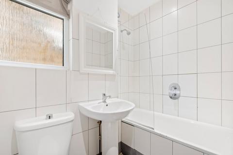 2 bedroom flat for sale, Fabian Road, Fulham, London