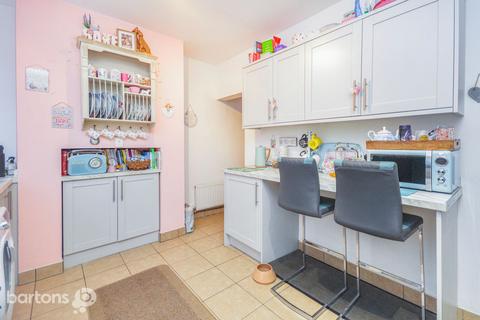 3 bedroom terraced house for sale, Cross Street, Bramley