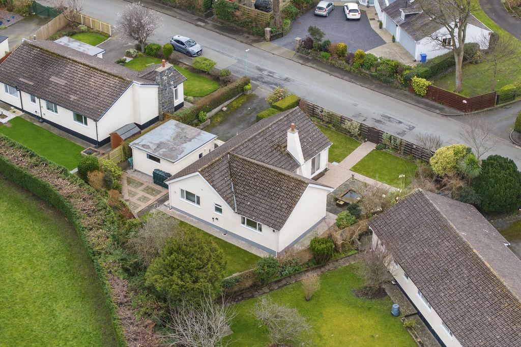 Flossmoor, 13...