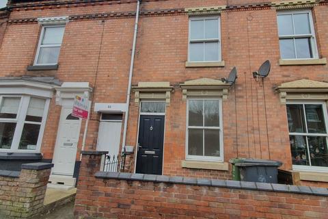 3 bedroom semi-detached house to rent, George Street, Kidderminster