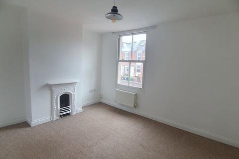 3 bedroom semi-detached house to rent, George Street, Kidderminster