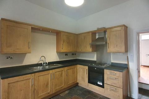 3 bedroom semi-detached house to rent, George Street, Kidderminster