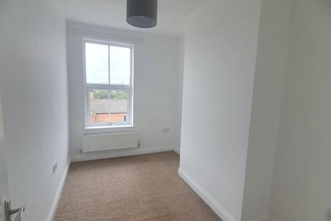 3 bedroom semi-detached house to rent, George Street, Kidderminster