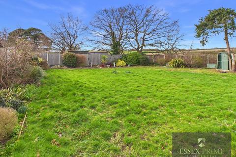 3 bedroom bungalow for sale, Three bedroom Detached Bungalow, Holland - On -Sea