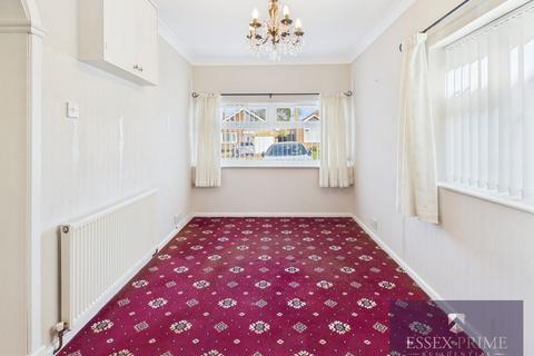 3 bedroom bungalow for sale, Three bedroom Detached Bungalow, Holland - On -Sea