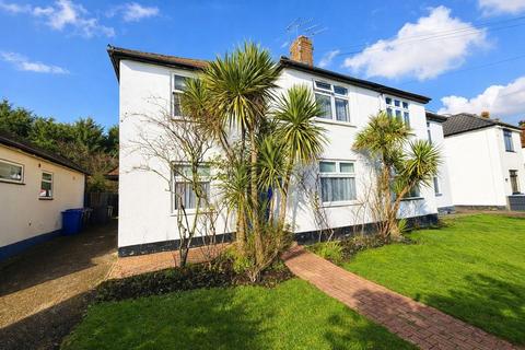 2 bedroom maisonette for sale, Kenneth Gardens, Stanmore, Middlesex, HA7 3SD