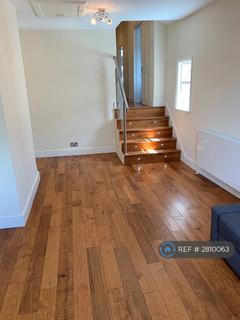 2 bedroom flat to rent, Dempster Road, London, SW18