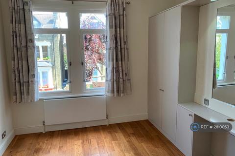 2 bedroom flat to rent, Dempster Road, London, SW18