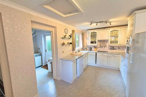 4 bedroom detached house for sale, Orchard Close, Kingsland, Leominster, Herefordshire, HR6 9QS