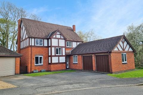 4 bedroom detached house for sale, Orchard Close, Kingsland, Leominster, Herefordshire, HR6 9QS
