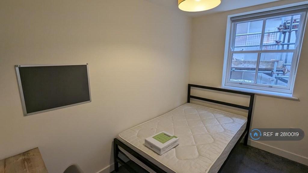 En-Suite Bedroom