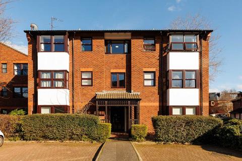 Studio for sale, Holley Road W3