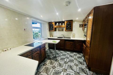 4 bedroom semi-detached house to rent, Gareth Isaf Farm, Efail Isaf, Pontypridd, CF38 1SN