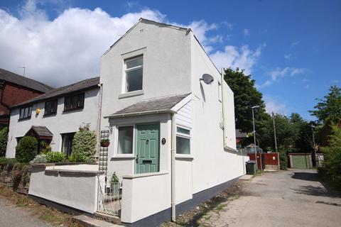 2 bedroom semi-detached house to rent, Dixon Fold, Rochdale OL11