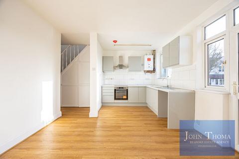 undefined, Roding Lane North, Woodford Green IG8