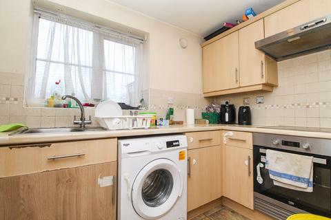 2 bedroom apartment for sale, Crowe Road, Bedford MK40