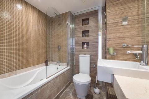 2 bedroom apartment to rent, 122 City Tower, Limeharbour, Crossharbour, South Quay, Canary Wharf, London, E14 9LU