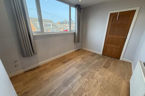 2 bedroom semi-detached house to rent, Chapel Street, Wordsley DY8
